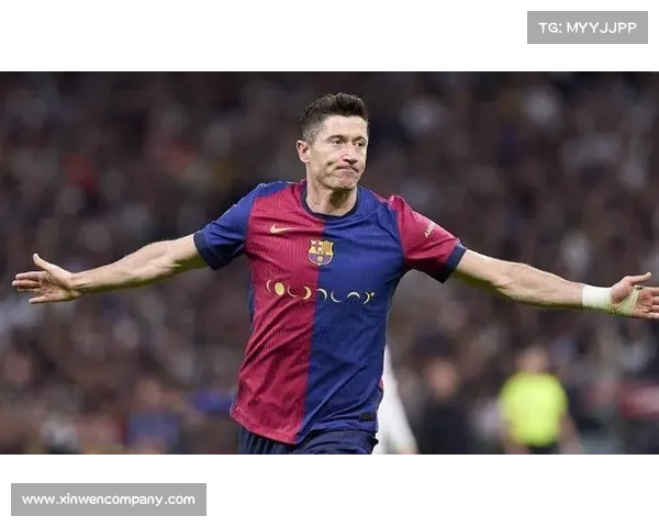 从默默无闻到足坛巨星莱万逆袭崛起之路震撼世界铸就不朽传奇故事 从默默无闻到足坛巨星莱万逆袭崛起之路震撼世界铸就不朽传奇故事